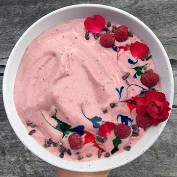 Berry smoothie bowl