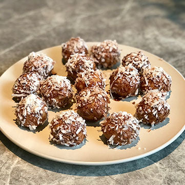 Lamington-inspired bliss balls - Australia Day