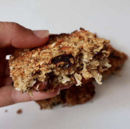 Salted caramel muesli bars